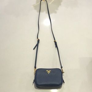 Authentic PRADA Saffiano Purse